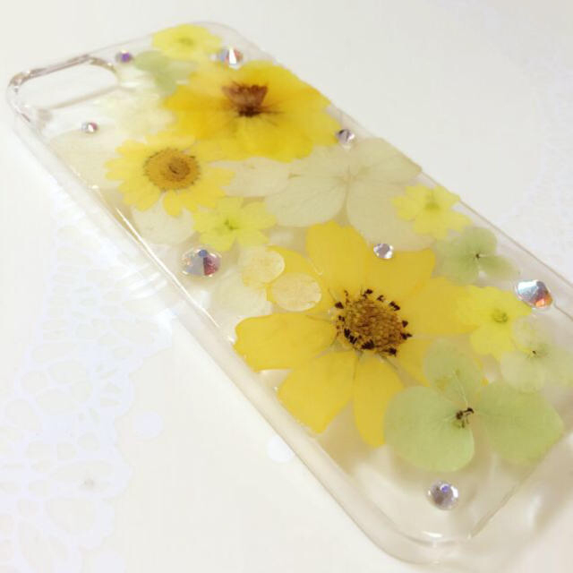 iPhoneケース♡ハンドメイド♡押し花 スマホ/家電/カメラのスマホアクセサリー(モバイルケース/カバー)の商品写真