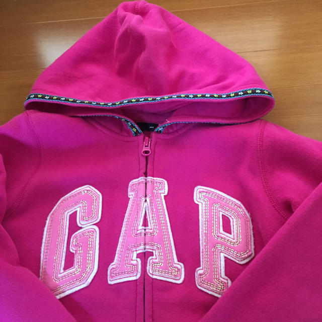 GAP(ギャップ)のGAPパーカー  150 キッズ/ベビー/マタニティのキッズ服女の子用(90cm~)(ジャケット/上着)の商品写真