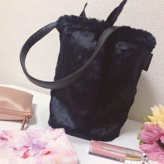 デミルクスビームス(Demi-Luxe BEAMS)のDemi-Luxe BEAMS × with  ふわふわファーの バッグ(トートバッグ)