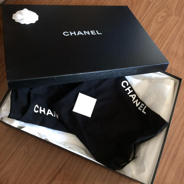 CHANEL(シャネル)の［あみ様専用］CHANEL レインブーツ 37 レディースの靴/シューズ(レインブーツ/長靴)の商品写真