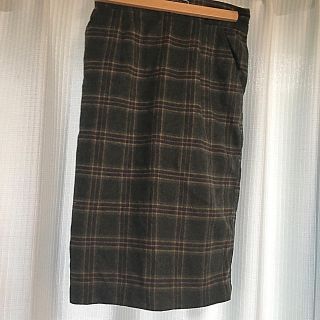 ダブルクローゼット(w closet)の【w closet】ウールタイトスカート(ひざ丈スカート)