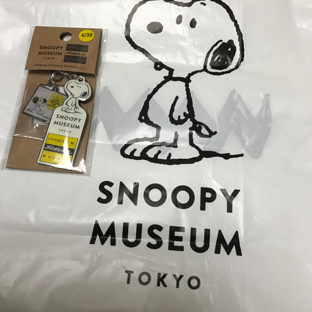 Snoopy 未開封 未使用 スヌーピー 365日ストラップ 4 30の通販 By Blouson S Shop スヌーピーならラクマ