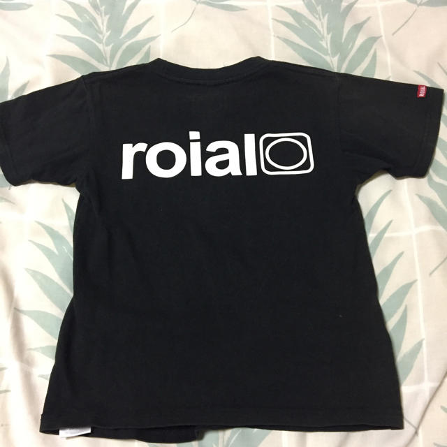 roial(ロイヤル)のロイヤル roial ロゴTシャツ 男児女児ok キッズ/ベビー/マタニティのキッズ服男の子用(90cm~)(Tシャツ/カットソー)の商品写真