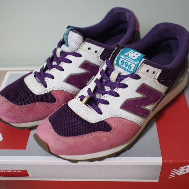 New Balance(ニューバランス)のNew Balance　996　スニーカー　ピンク　紫　 レディースの靴/シューズ(スニーカー)の商品写真