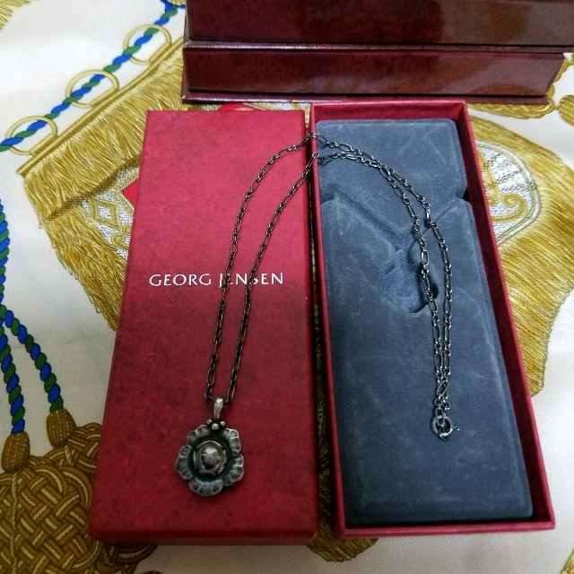 Georg Jensen(ジョージジェンセン)のGeorg Jensen ジョージジェンセンのイヤーペンダント☆2002☆ レディースのアクセサリー(ネックレス)の商品写真