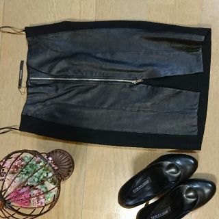 ザラ(ZARA)の新品ZARAスカート(ひざ丈スカート)