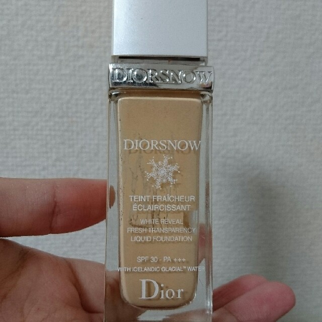 Dior(ディオール)のDior スノーホワイトニング フレッシュ フルイド リキッドファンデーション コスメ/美容のベースメイク/化粧品(ファンデーション)の商品写真