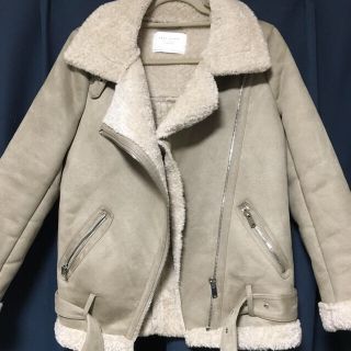 ザラ(ZARA)のZARA アウター 美品(ムートンコート)