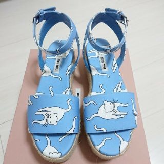 ミュウミュウ(miumiu)の新品未使用♡miumiu 猫柄サンダル(サンダル)