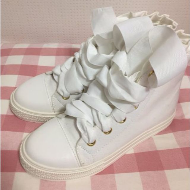Liz Lisa 未使用 Lizlisa 白ハイカットスニーカーの通販 By Chi Chi S Shop リズリサならラクマ Liz Lisa 未使用 Lizlisa 白ハイカットスニーカーの通販 By Chi Chi S Shop リズリサならラクマ