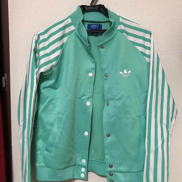 adidas ブルゾン