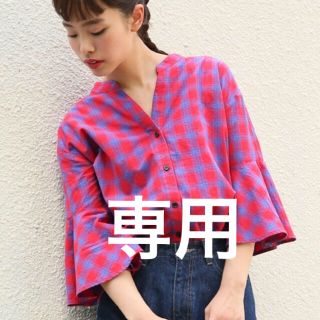 ローリーズファーム(LOWRYS FARM)の【専用】今季新品ローリーズファーム チェックソデフレアシャツ Mレッド(シャツ/ブラウス(長袖/七分))