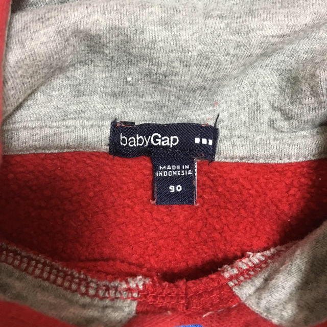 GAP Kids(ギャップキッズ)のGAPkidsの裏起毛パーカー キッズ/ベビー/マタニティのキッズ服男の子用(90cm~)(Tシャツ/カットソー)の商品写真