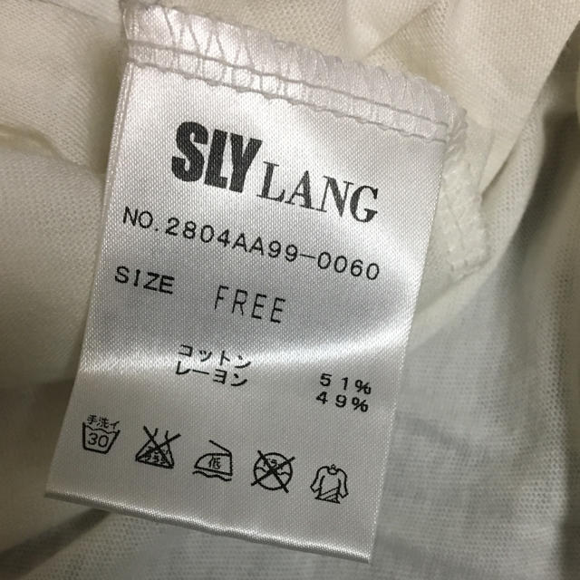 SLY LANG(スライラング)のSLY LANG Tシャツ レディースのトップス(Tシャツ(半袖/袖なし))の商品写真