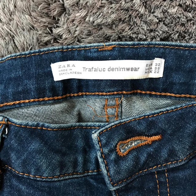 ZARA(ザラ)のZARAデニム 32 レディースのパンツ(デニム/ジーンズ)の商品写真