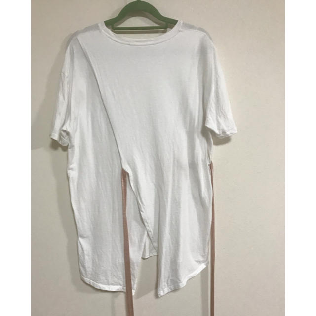 ZARA(ザラ)のZARA ピンクリボンTシャツ レディースのトップス(Tシャツ(半袖/袖なし))の商品写真