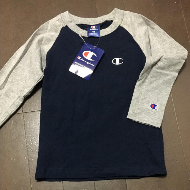 Champion(チャンピオン)の【キッズ】チャンピオン☆ロングT キッズ/ベビー/マタニティのキッズ服男の子用(90cm~)(Tシャツ/カットソー)の商品写真