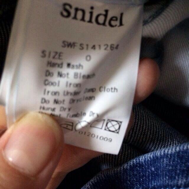 SNIDEL(スナイデル)のsnidelデニムタイトスカート レディースのスカート(ひざ丈スカート)の商品写真