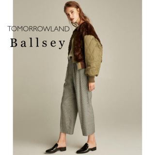 トゥモローランド(TOMORROWLAND)の2017aw今季新品トゥモローランドballseyウール混タックパンツ32グレー(カジュアルパンツ)