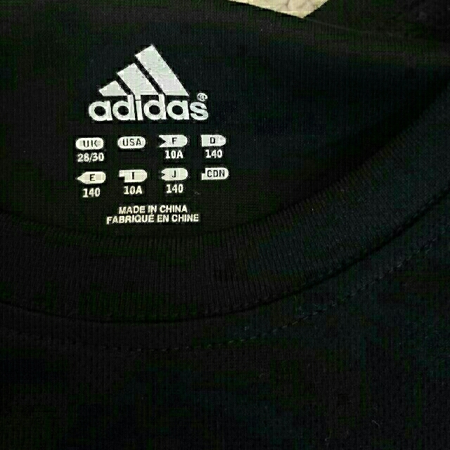 adidas(アディダス)のadidas長袖Tシャツ チケットのスポーツ(バスケットボール)の商品写真