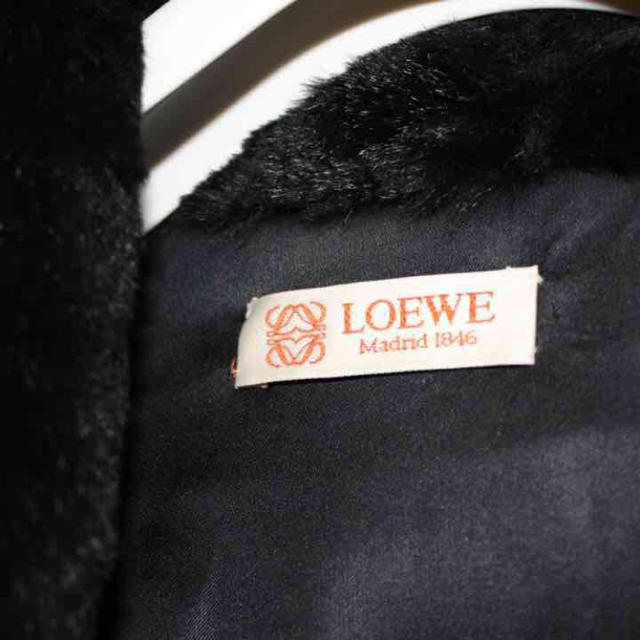 LOEWE(ロエベ)のロエベ 毛皮アウター LOEWE レディースのジャケット/アウター(毛皮/ファーコート)の商品写真