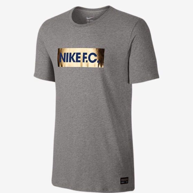NIKE(ナイキ)のナイキfctシャツ mサイズ メンズのトップス(その他)の商品写真