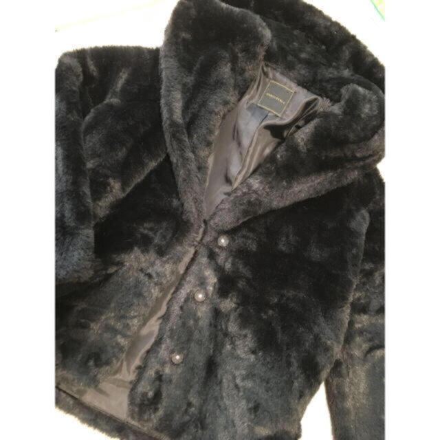 MERCURYDUO(マーキュリーデュオ)のMERCURYDUO ファーコート レディースのジャケット/アウター(毛皮/ファーコート)の商品写真