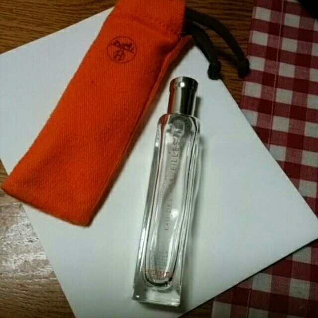 翡翠さん専用 エルメス香水ビンと保存ケース同胞 stuff.liu.se