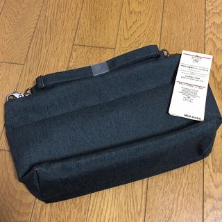 ムジルシリョウヒン(MUJI (無印良品))の新品 無印 持ち歩ける整理ポーチ 杢チャコール(旅行用品)