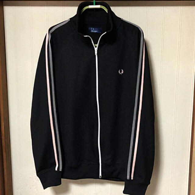 FRED PERRY フレッドペリー トラックジャケット ジャージ 黒 | フリマアプリ ラクマ