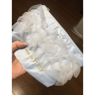 メゾンドフルール(Maison de FLEUR)の(♡専用)フリルポーチ(ポーチ)