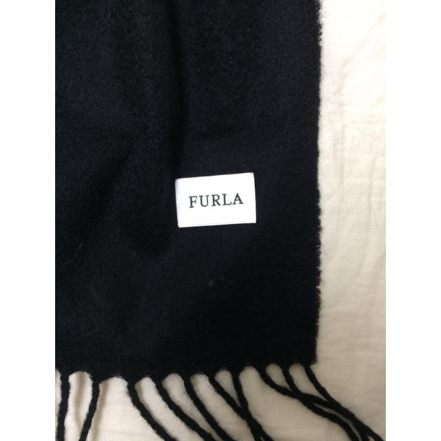 Furla(フルラ)の【美品☆フルラ】マフラー 黒 ラインストーン レディースのファッション小物(マフラー/ショール)の商品写真