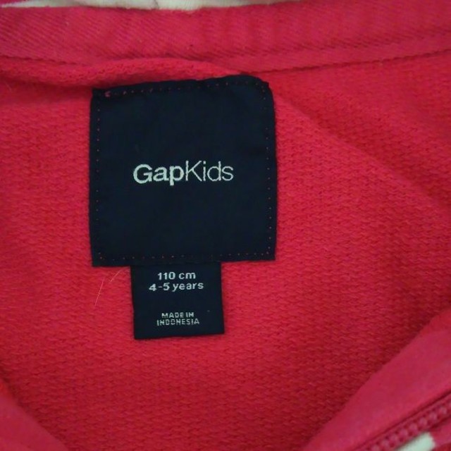 GAP Kids(ギャップキッズ)のGAPパーカー 110cm キッズ/ベビー/マタニティのキッズ服女の子用(90cm~)(ジャケット/上着)の商品写真