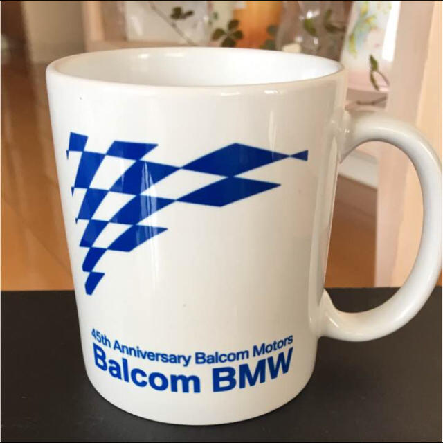 BMW(ビーエムダブリュー)のBMW 45th Annyiversary  ペアーマグカップ インテリア/住まい/日用品のキッチン/食器(グラス/カップ)の商品写真