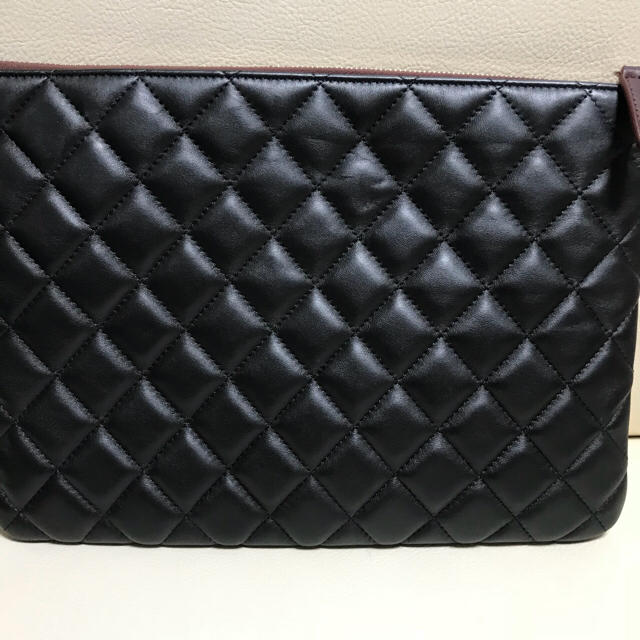 CHANEL(シャネル)のR様専用【美品】シャネル クラッチバッグ   レディースのバッグ(クラッチバッグ)の商品写真