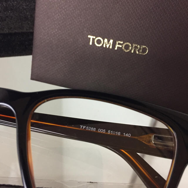 TOM FORD TF5288 トムフォード サングラス 眼鏡