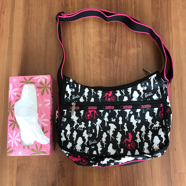 ♥美品♥Lesportsac ×Barbie バービーコラボ　ショルダーバッグ