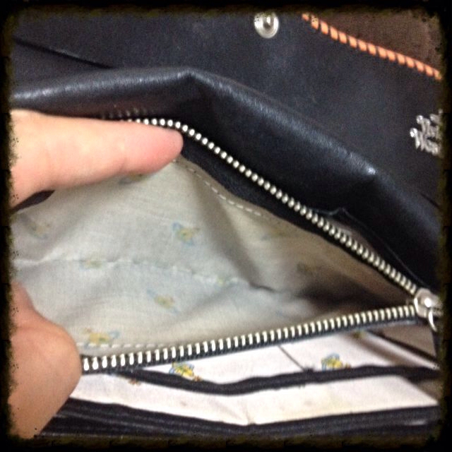 Vivienne Westwood(ヴィヴィアンウエストウッド)のヴィヴィアン♡花柄財布 レディースのファッション小物(財布)の商品写真