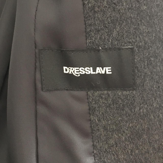 DRESSLAVE(ドレスレイブ)の【最終値下げ】最終ドレスレイブ チェスターコート ダークグレー レディースのジャケット/アウター(ロングコート)の商品写真