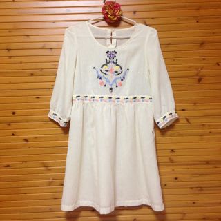 ページボーイ(PAGEBOY)の刺繍ワンピース(ひざ丈ワンピース)