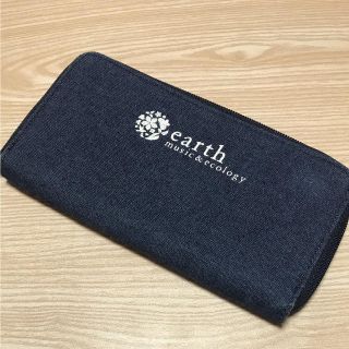 アースミュージックアンドエコロジー(earth music & ecology)のearth 長財布(財布)