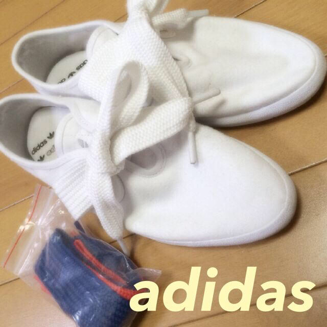adidas(アディダス)のadidas♡リレースロースニーカー レディースの靴/シューズ(スニーカー)の商品写真
