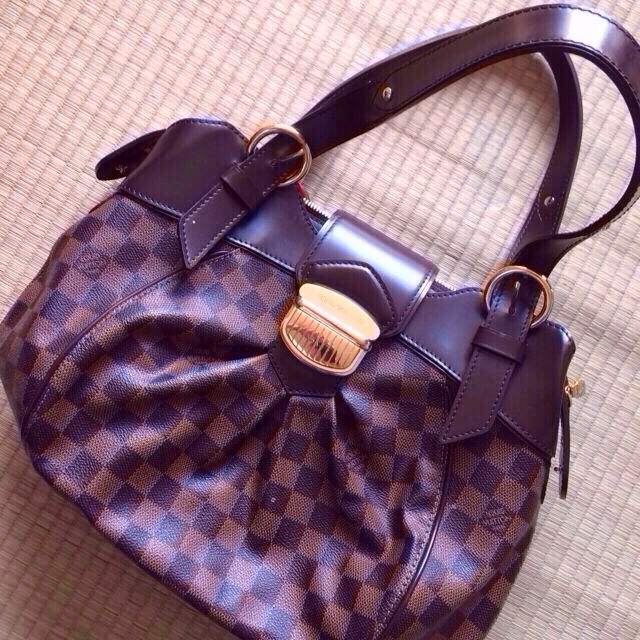 割引価格 LOUIS VUITTON - ゆるきゃら ハンドバッグ 割引価格 LOUIS VUITTON - ゆるきゃら ハンドバッグ