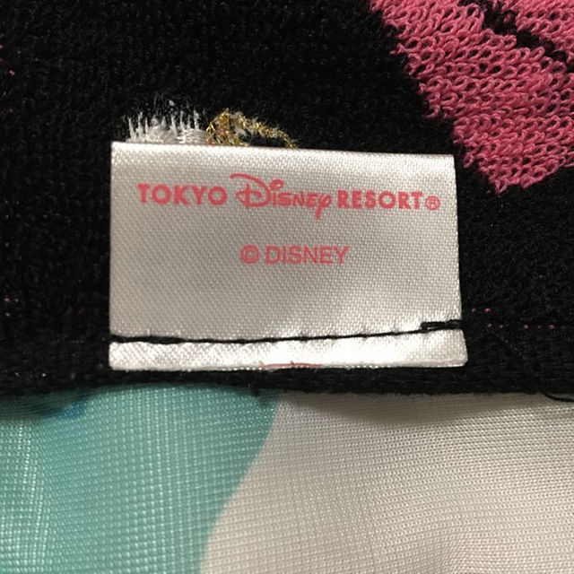 Disney(ディズニー)のディズニーリゾートグッズ タオルハンカチ レディースのファッション小物(ハンカチ)の商品写真