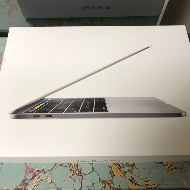 Apple - MacBook Pro Touch Bar 2016  mzchrnmさん専用