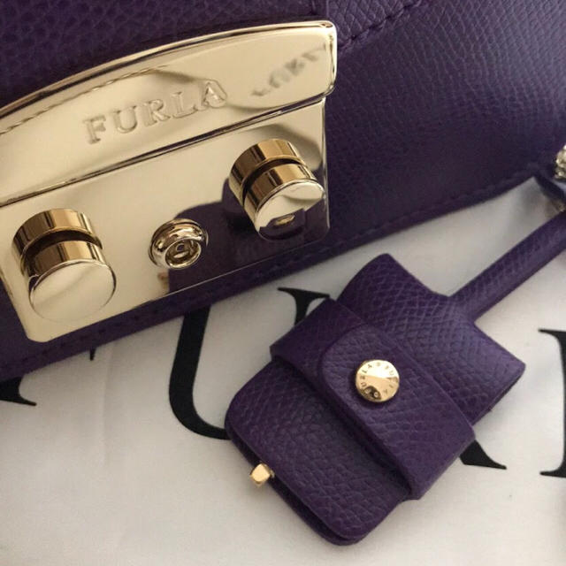 Furla(フルラ)の新品 FURLA フルラ  無地 ショルダーバッグ メトロポリス レディースのバッグ(ショルダーバッグ)の商品写真