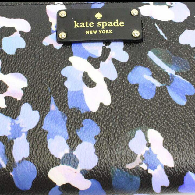 kate spade new york(ケイトスペードニューヨーク)の新品☆kate spade 日本未発売モデル 花柄 長財布 レディースのファッション小物(財布)の商品写真