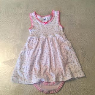 プチバトー(PETIT BATEAU)のプチバトー ワンピース 74 60 女の子(ワンピース)