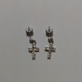 ピアス(ピアス)