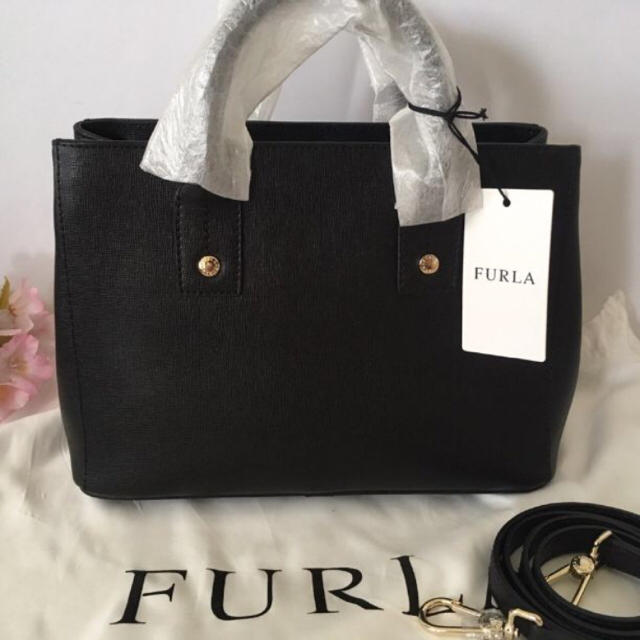 Furla(フルラ)のFURLA★人気のLINDA MINI　2way 定価4.9万円 レディースのバッグ(ショルダーバッグ)の商品写真